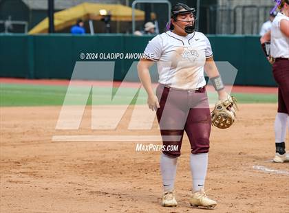 Thumbnail 1 in Calallen vs. Sanger (UIL Softball 4A Semifinal) photogallery.