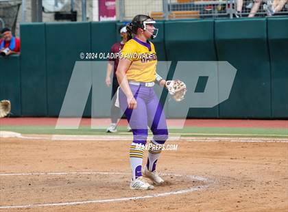 Thumbnail 1 in Calallen vs. Sanger (UIL Softball 4A Semifinal) photogallery.
