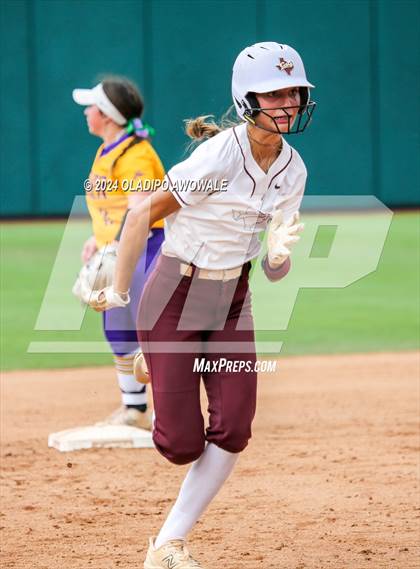 Thumbnail 2 in Calallen vs. Sanger (UIL Softball 4A Semifinal) photogallery.