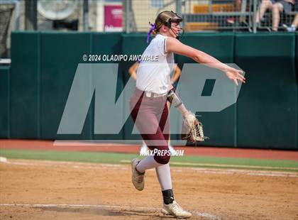 Thumbnail 1 in Calallen vs. Sanger (UIL Softball 4A Semifinal) photogallery.