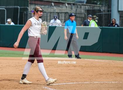 Thumbnail 2 in Calallen vs. Sanger (UIL Softball 4A Semifinal) photogallery.