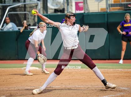 Thumbnail 2 in Calallen vs. Sanger (UIL Softball 4A Semifinal) photogallery.