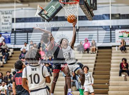 Thumbnail 2 in Mariner vs South Fort Myers (Preseason Classic) photogallery.