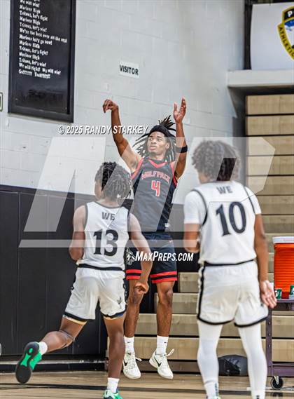 Thumbnail 3 in Mariner vs South Fort Myers (Preseason Classic) photogallery.