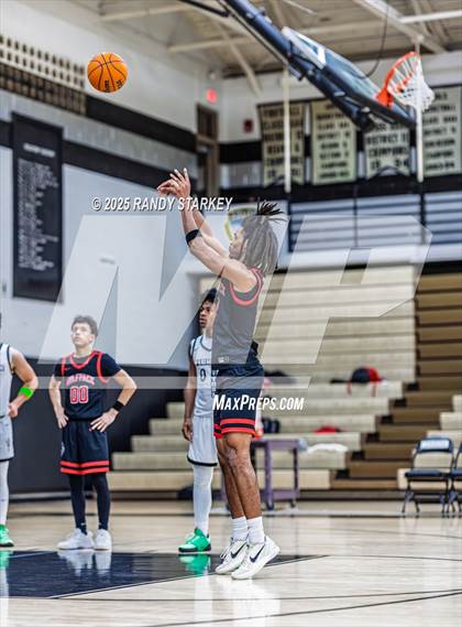 Thumbnail 1 in Mariner vs South Fort Myers (Preseason Classic) photogallery.