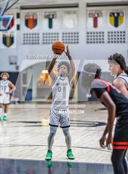 Thumbnail 3 in Mariner vs South Fort Myers (Preseason Classic) photogallery.