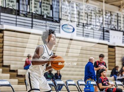 Thumbnail 2 in Mariner vs South Fort Myers (Preseason Classic) photogallery.