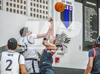 Thumbnail 3 in Mariner vs South Fort Myers (Preseason Classic) photogallery.