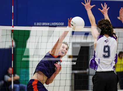 Thumbnail 2 in Legend vs Douglas County (CHSAA 5A Round 1) photogallery.