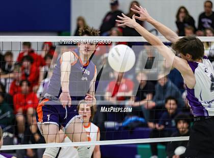 Thumbnail 2 in Legend vs Douglas County (CHSAA 5A Round 1) photogallery.