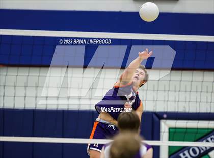 Thumbnail 2 in Legend vs Douglas County (CHSAA 5A Round 1) photogallery.