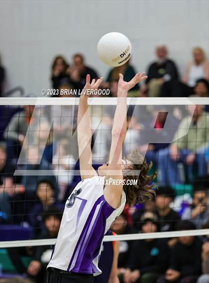 Thumbnail 1 in Legend vs Douglas County (CHSAA 5A Round 1) photogallery.