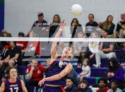 Thumbnail 3 in Legend vs Douglas County (CHSAA 5A Round 1) photogallery.