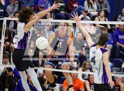 Thumbnail 2 in Legend vs Douglas County (CHSAA 5A Round 1) photogallery.