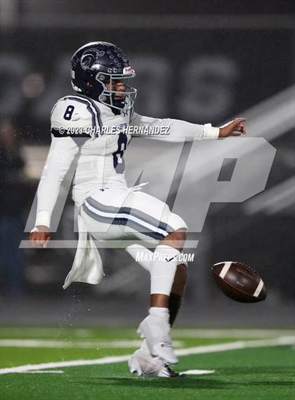 Thumbnail 2 in Boerne-Champion @ College Station (UIL 5A Division I Region 3 Bi-District Playoff) photogallery.