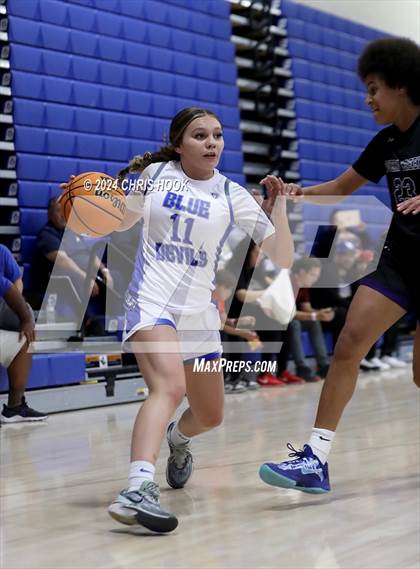 Thumbnail 1 in Queen Creek vs Sunnyside (Inferno Invitational) photogallery.