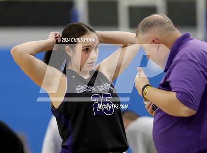 Thumbnail 2 in Queen Creek vs Sunnyside (Inferno Invitational) photogallery.