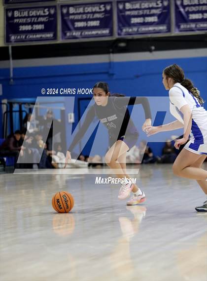 Thumbnail 1 in Queen Creek vs Sunnyside (Inferno Invitational) photogallery.