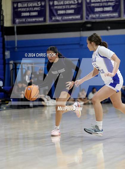 Thumbnail 2 in Queen Creek vs Sunnyside (Inferno Invitational) photogallery.