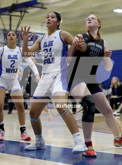 Thumbnail 2 in Queen Creek vs Sunnyside (Inferno Invitational) photogallery.