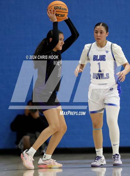 Thumbnail 1 in Queen Creek vs Sunnyside (Inferno Invitational) photogallery.