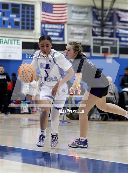 Thumbnail 3 in Queen Creek vs Sunnyside (Inferno Invitational) photogallery.