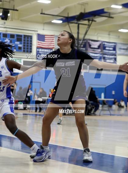 Thumbnail 2 in Queen Creek vs Sunnyside (Inferno Invitational) photogallery.