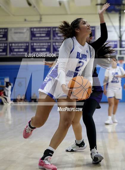 Thumbnail 1 in Queen Creek vs Sunnyside (Inferno Invitational) photogallery.