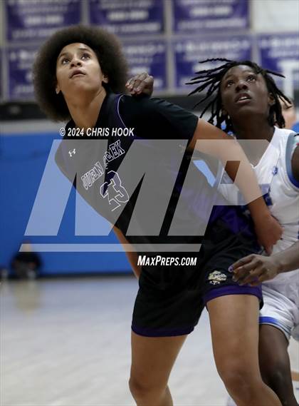Thumbnail 2 in Queen Creek vs Sunnyside (Inferno Invitational) photogallery.