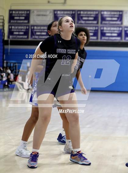 Thumbnail 3 in Queen Creek vs Sunnyside (Inferno Invitational) photogallery.