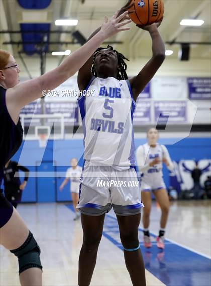 Thumbnail 2 in Queen Creek vs Sunnyside (Inferno Invitational) photogallery.