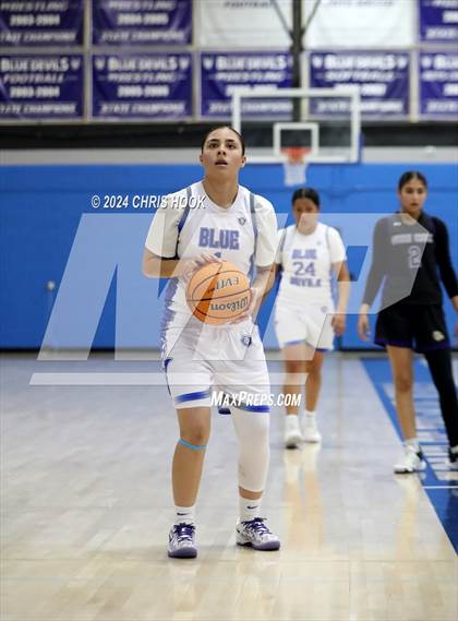 Thumbnail 2 in Queen Creek vs Sunnyside (Inferno Invitational) photogallery.