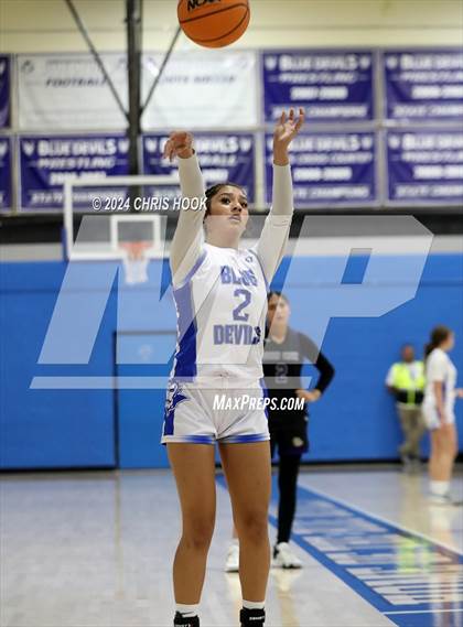 Thumbnail 2 in Queen Creek vs Sunnyside (Inferno Invitational) photogallery.
