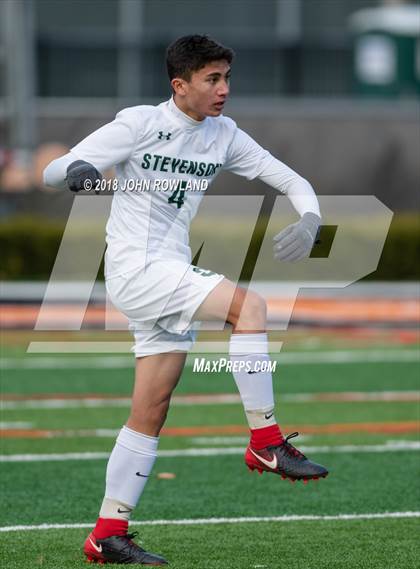 Thumbnail 3 in Libertyville vs. Stevenson (IHSA 3A Regional Final) photogallery.