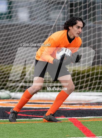 Thumbnail 3 in Libertyville vs. Stevenson (IHSA 3A Regional Final) photogallery.