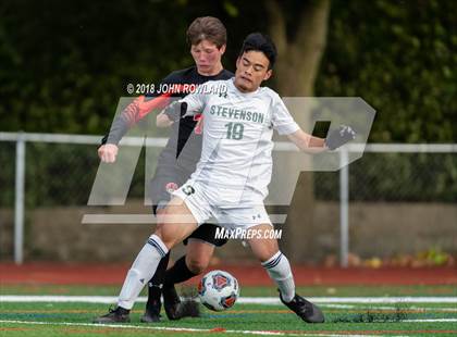 Thumbnail 2 in Libertyville vs. Stevenson (IHSA 3A Regional Final) photogallery.
