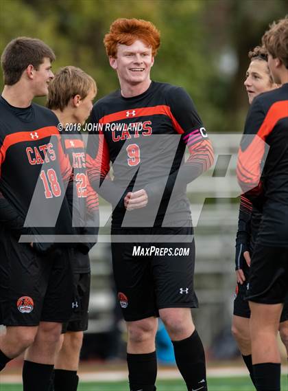 Thumbnail 2 in Libertyville vs. Stevenson (IHSA 3A Regional Final) photogallery.