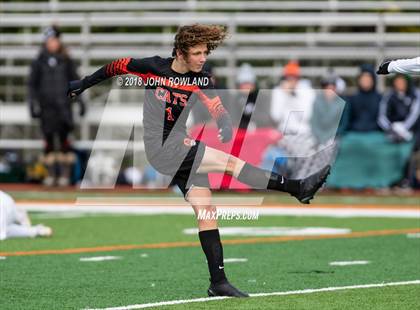 Thumbnail 1 in Libertyville vs. Stevenson (IHSA 3A Regional Final) photogallery.