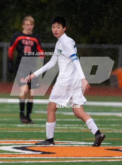 Thumbnail 2 in Libertyville vs. Stevenson (IHSA 3A Regional Final) photogallery.