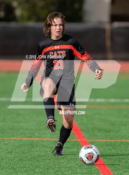 Thumbnail 1 in Libertyville vs. Stevenson (IHSA 3A Regional Final) photogallery.