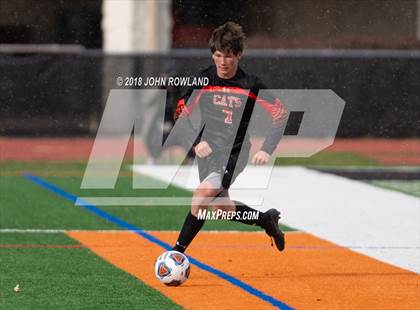 Thumbnail 2 in Libertyville vs. Stevenson (IHSA 3A Regional Final) photogallery.