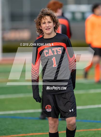 Thumbnail 1 in Libertyville vs. Stevenson (IHSA 3A Regional Final) photogallery.
