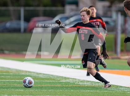Thumbnail 3 in Libertyville vs. Stevenson (IHSA 3A Regional Final) photogallery.