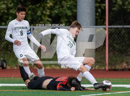 Thumbnail 1 in Libertyville vs. Stevenson (IHSA 3A Regional Final) photogallery.