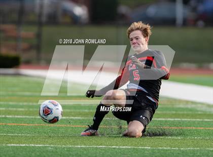 Thumbnail 3 in Libertyville vs. Stevenson (IHSA 3A Regional Final) photogallery.
