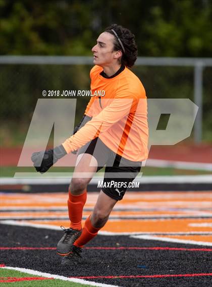 Thumbnail 3 in Libertyville vs. Stevenson (IHSA 3A Regional Final) photogallery.