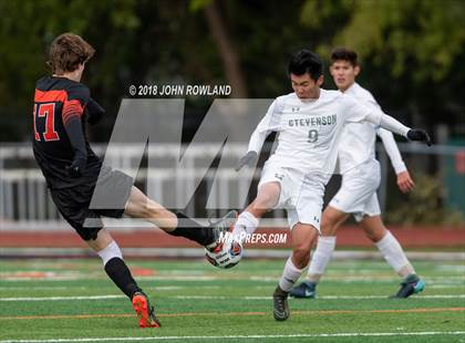Thumbnail 3 in Libertyville vs. Stevenson (IHSA 3A Regional Final) photogallery.