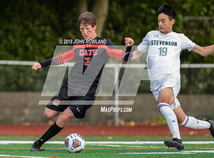 Thumbnail 3 in Libertyville vs. Stevenson (IHSA 3A Regional Final) photogallery.