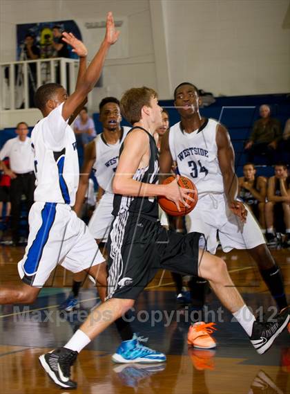 Thumbnail 3 in Clark (San Antonio) vs Westside (Houston) (McDonald's Texas Invitational) photogallery.