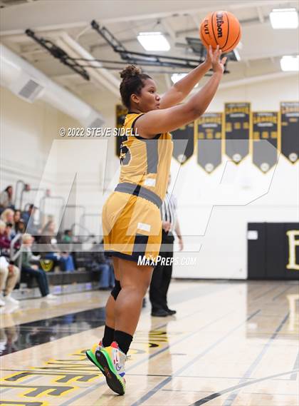 Thumbnail 2 in Morse vs. Maranatha Christian photogallery.